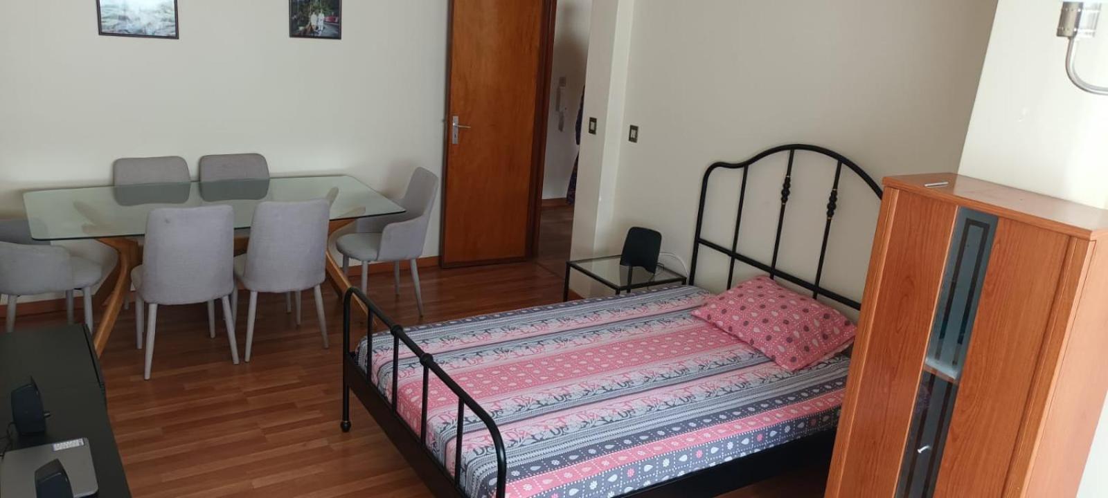 Shared Apartment With Private Room Bobadela Экстерьер фото